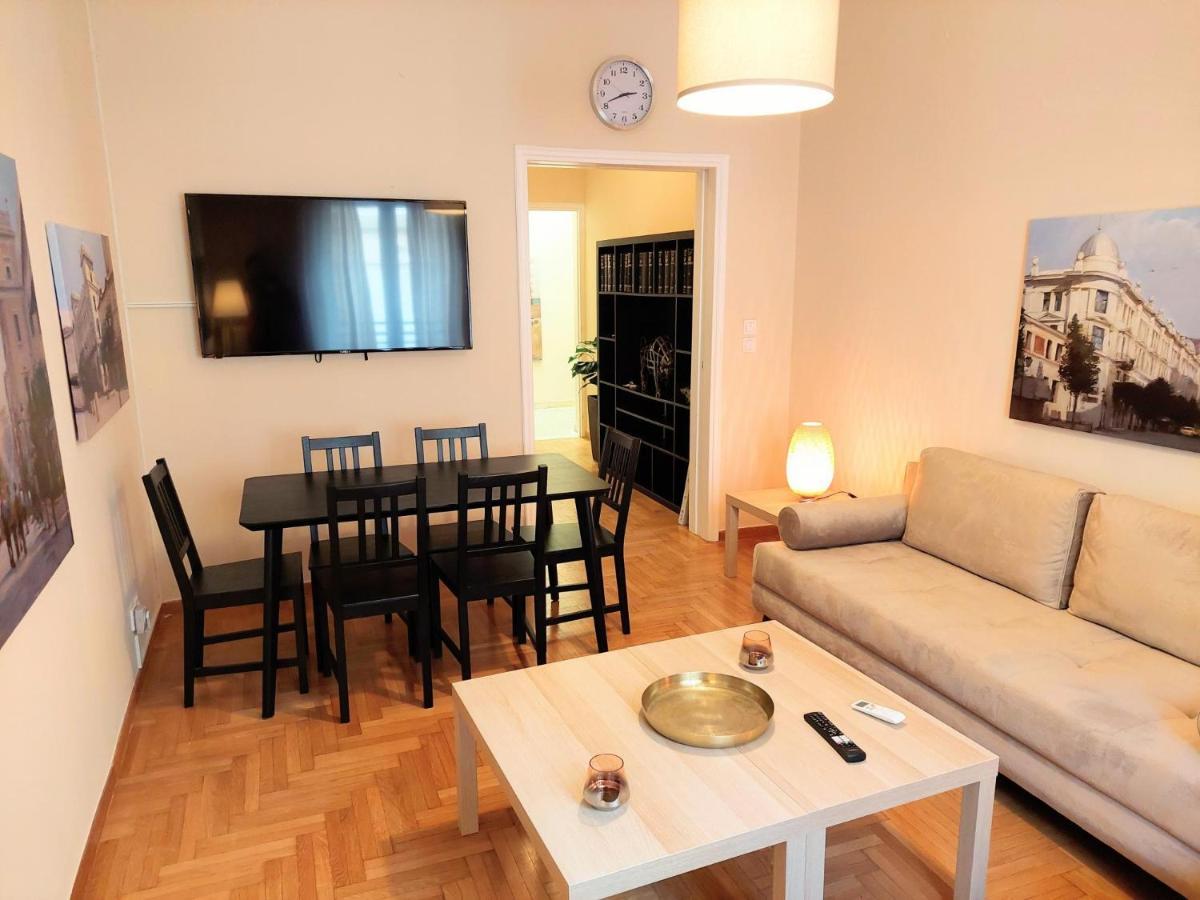 Grand Apartment In Parliament Square 아테네 외부 사진