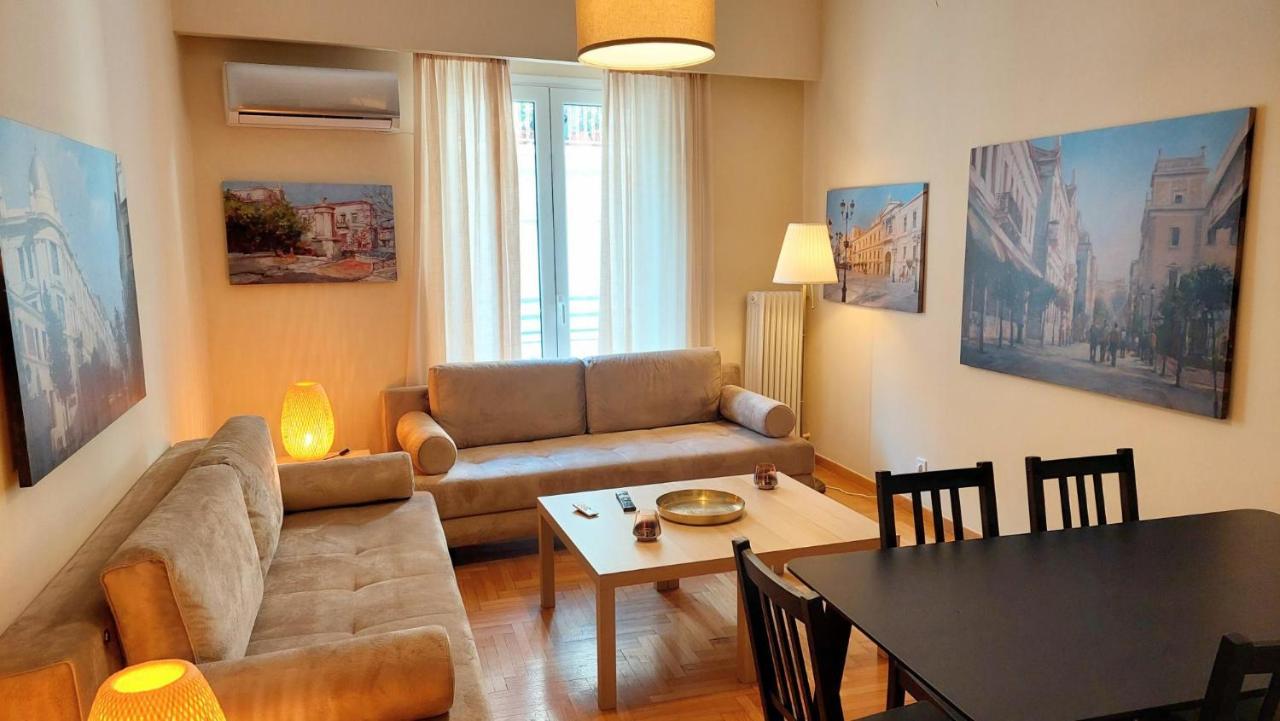Grand Apartment In Parliament Square 아테네 외부 사진