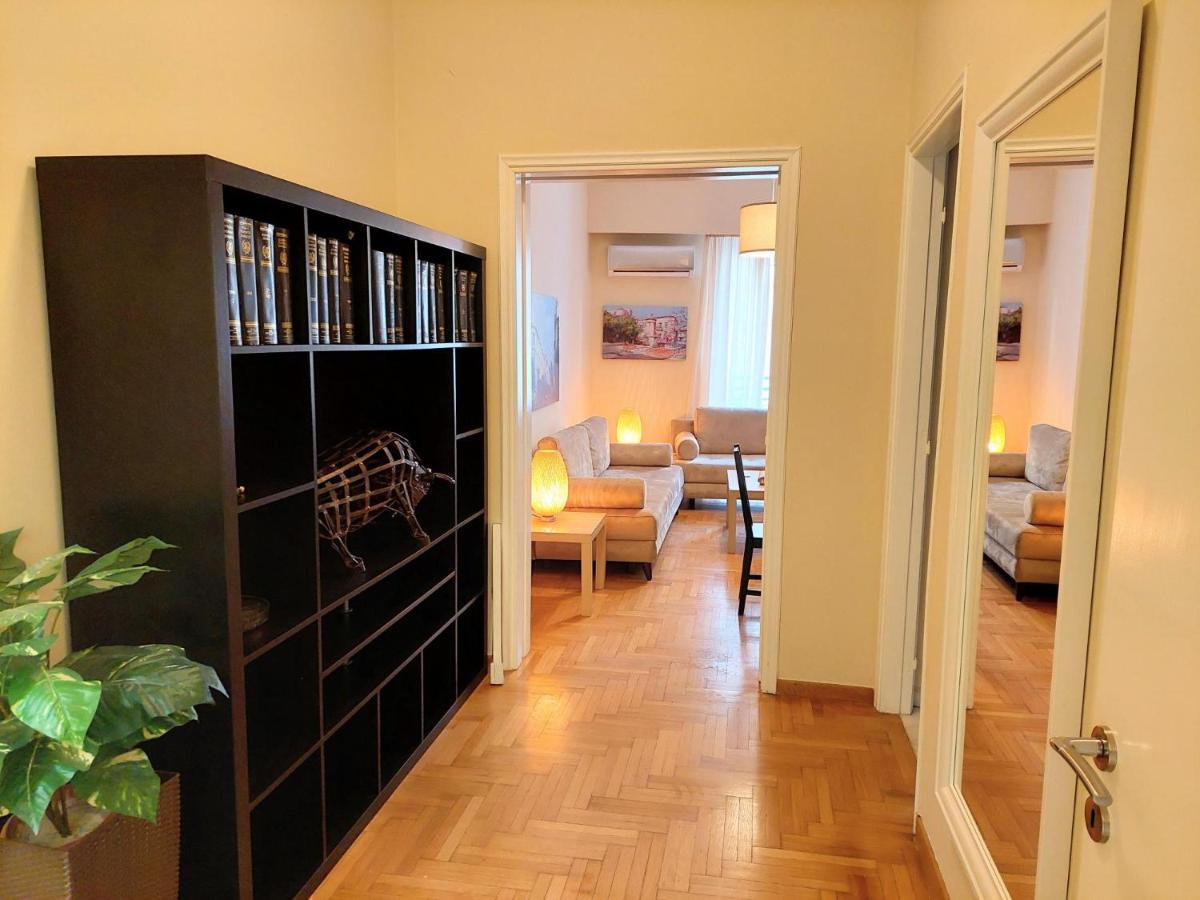 Grand Apartment In Parliament Square 아테네 외부 사진