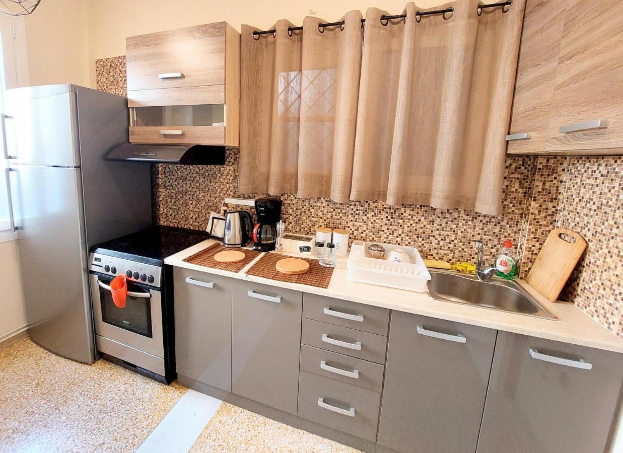 Grand Apartment In Parliament Square 아테네 외부 사진